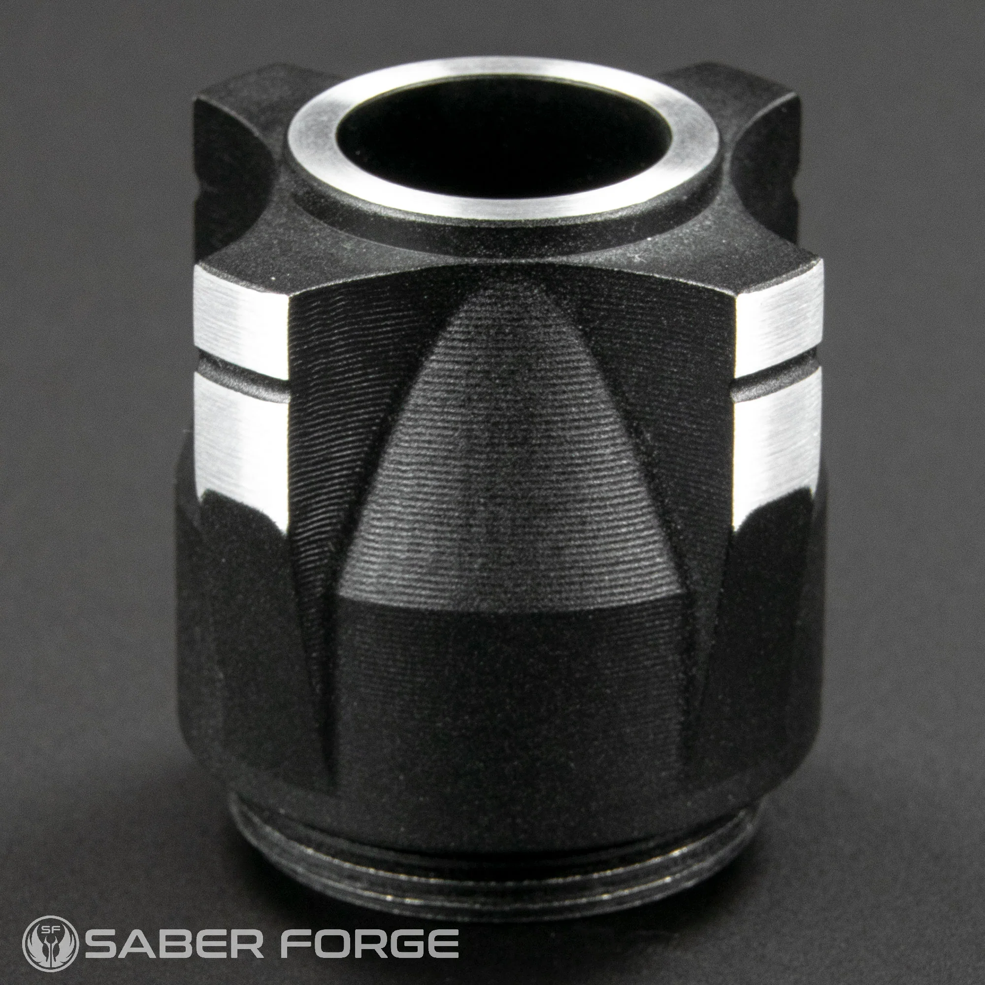 06 Pommel