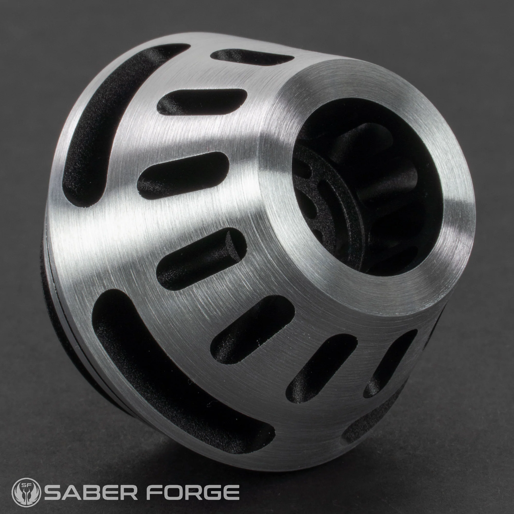 08 Pommel - Image 2