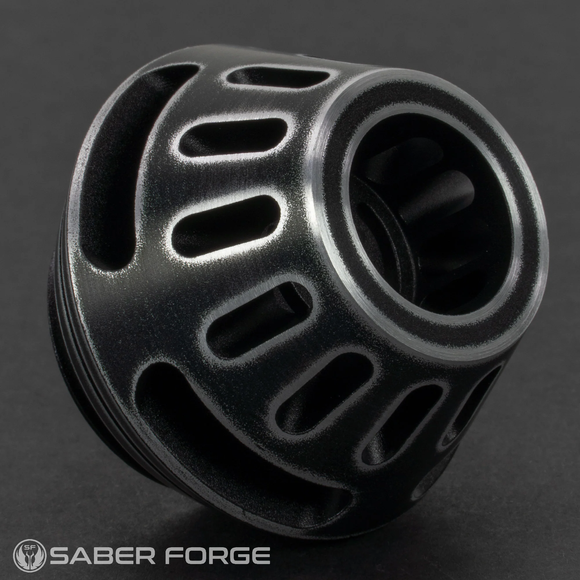 08 Pommel - Image 4