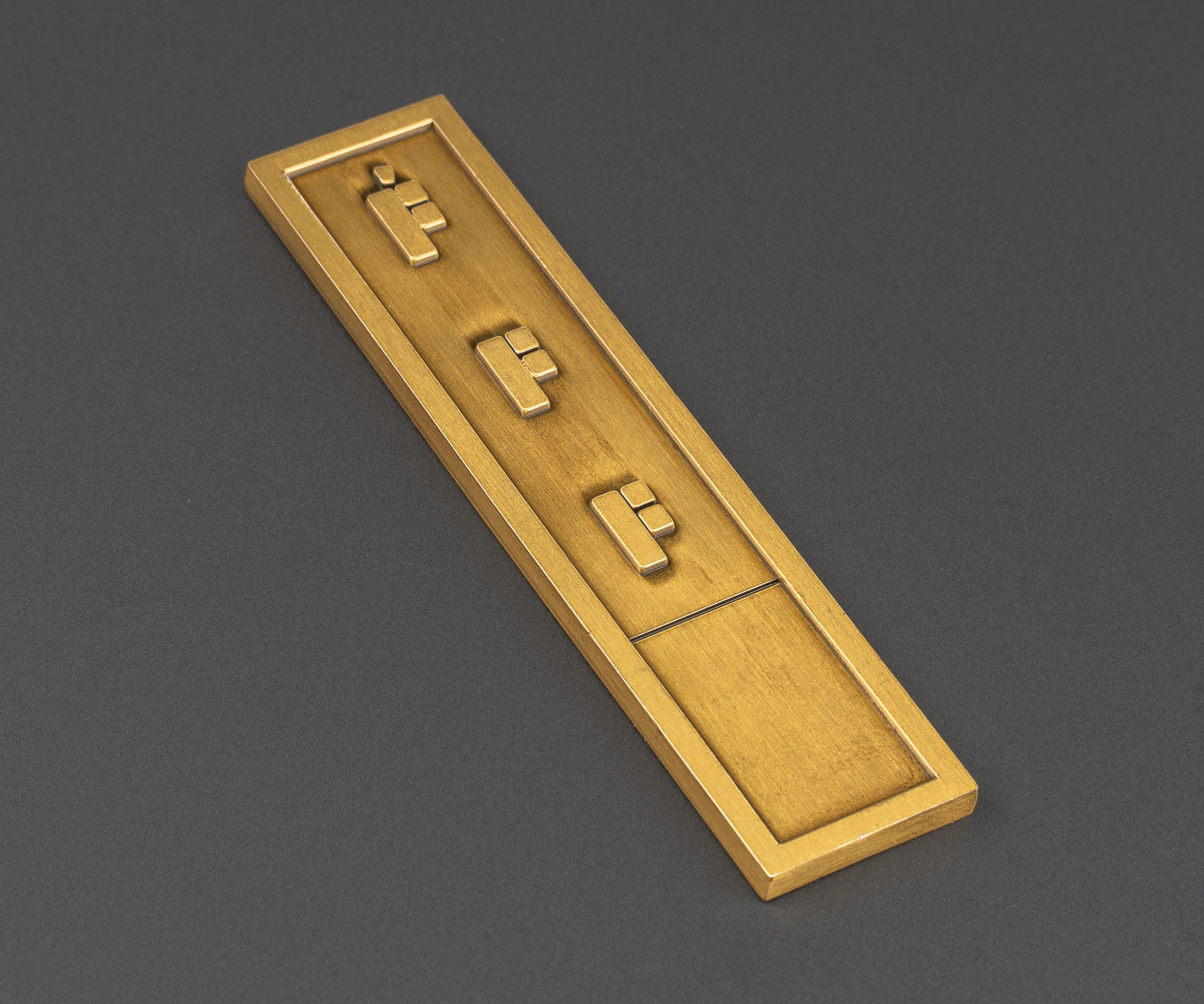 Circulated Weathered Long Credit Chip - Image 3
