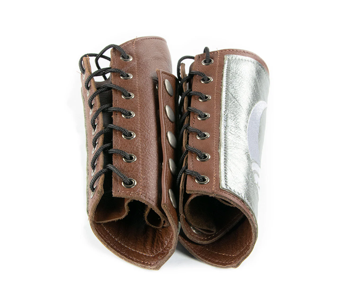 Star Rhino Leather Bracers - Image 3