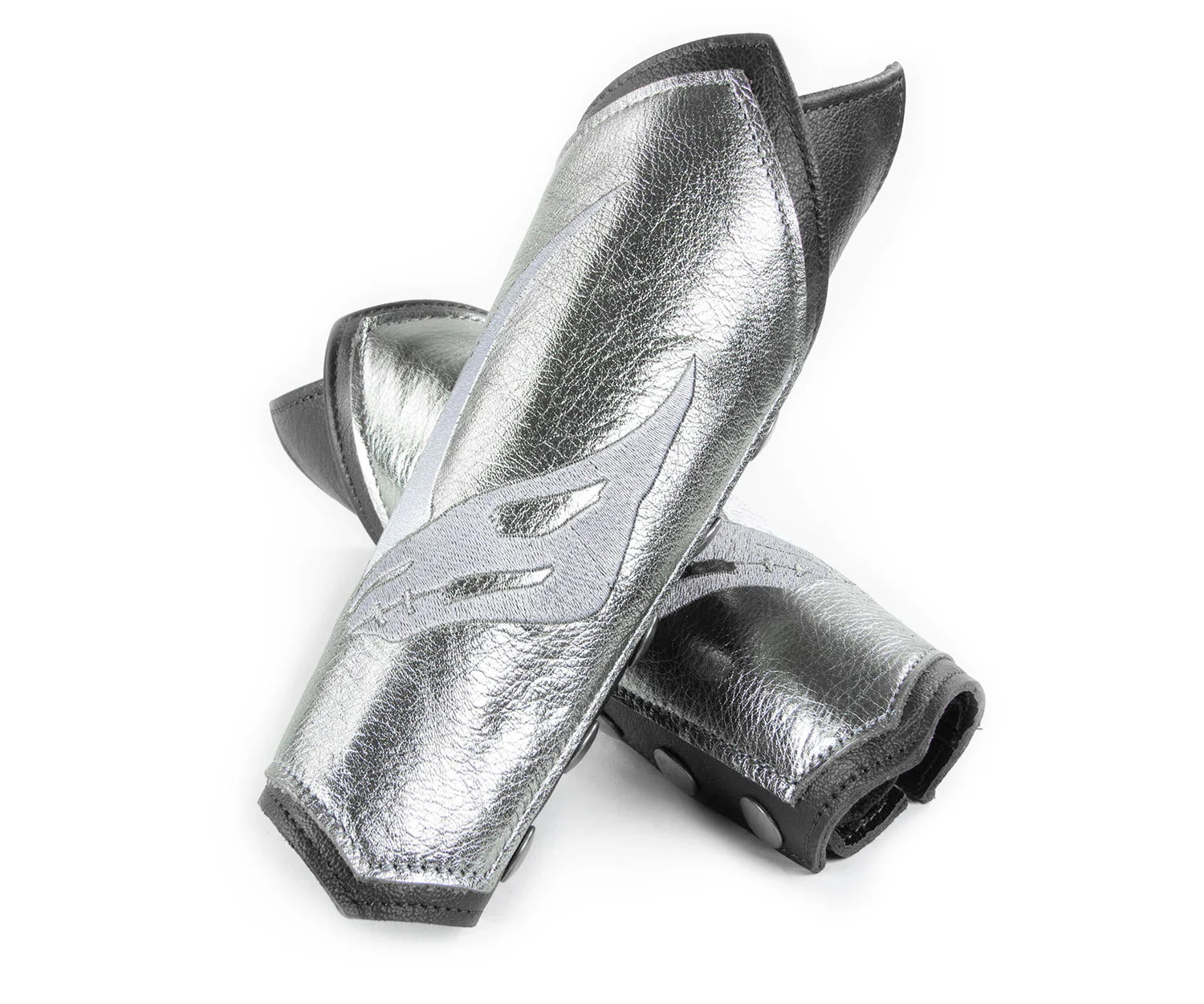 Star Rhino Leather Bracers - Image 4